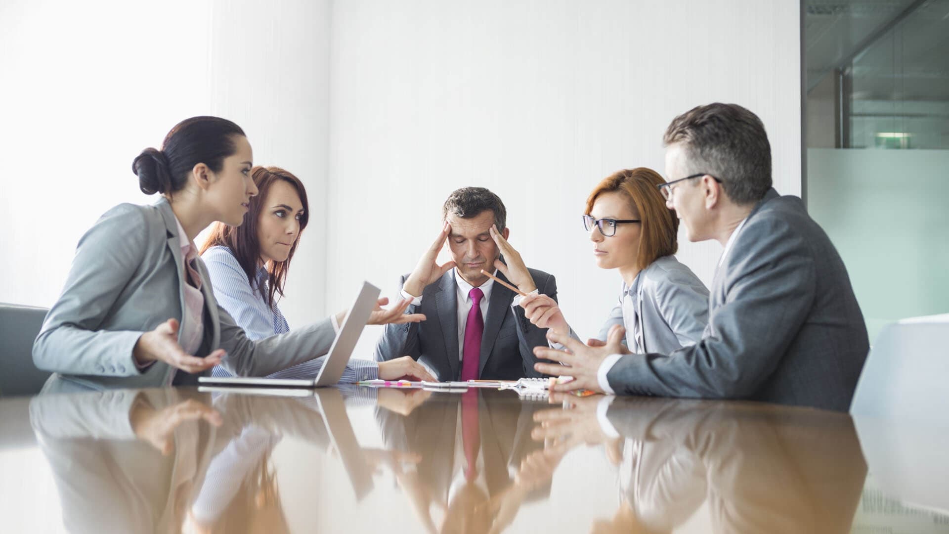 Warum ein Headhunter für Unternehmen unverzichtbar ist