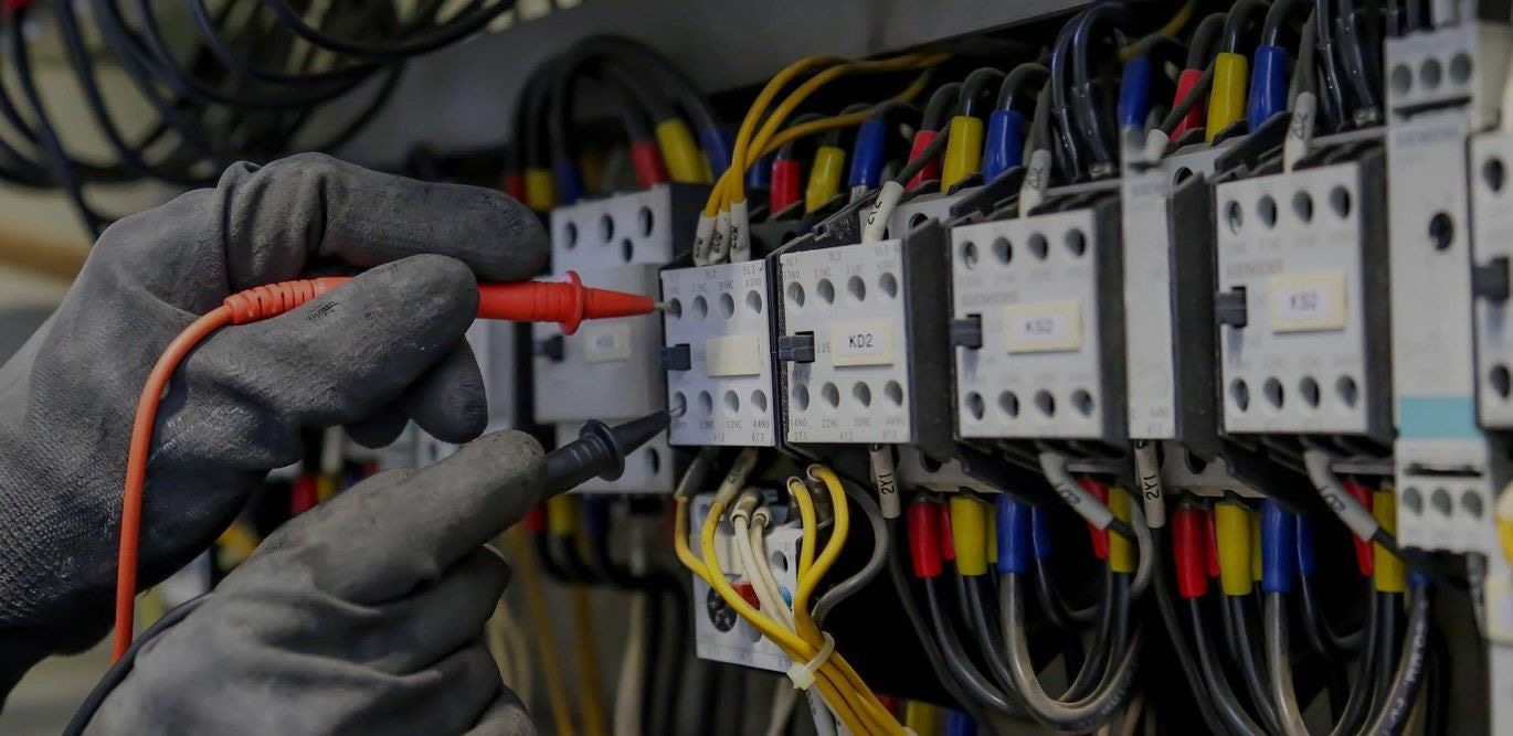 Prüfung elektrischer Anlagen: Technologische Fortschritte und neue Methoden