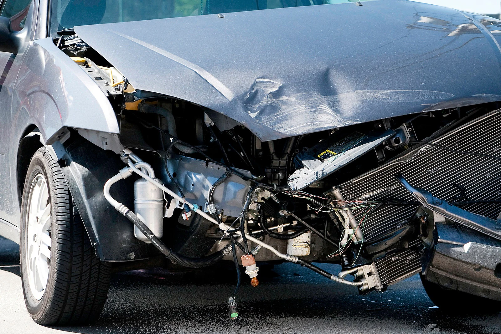 Auto Motorschaden Ankauf bei Unfall- und Getriebeschäden