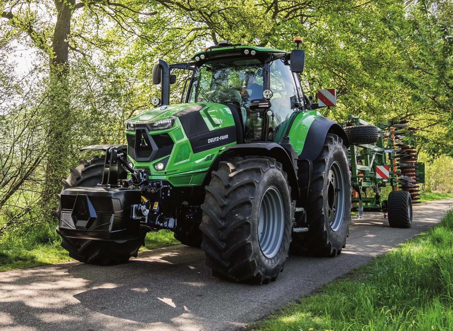 Präzision im Ackerbau mit Deutz Fahr GPS-Technologien